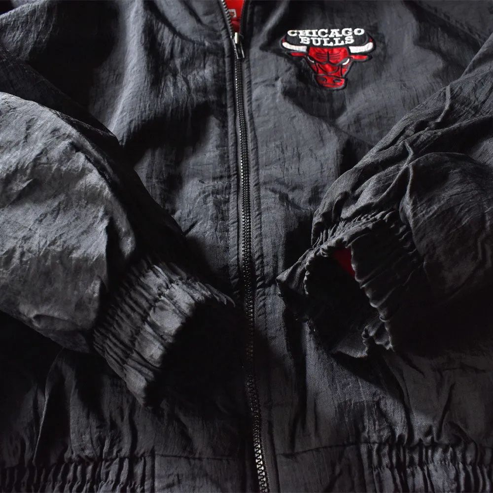 90’s FANS GEAR “NBA Chicago Bulls” 中綿入り ナイロンプルオーバー 240222