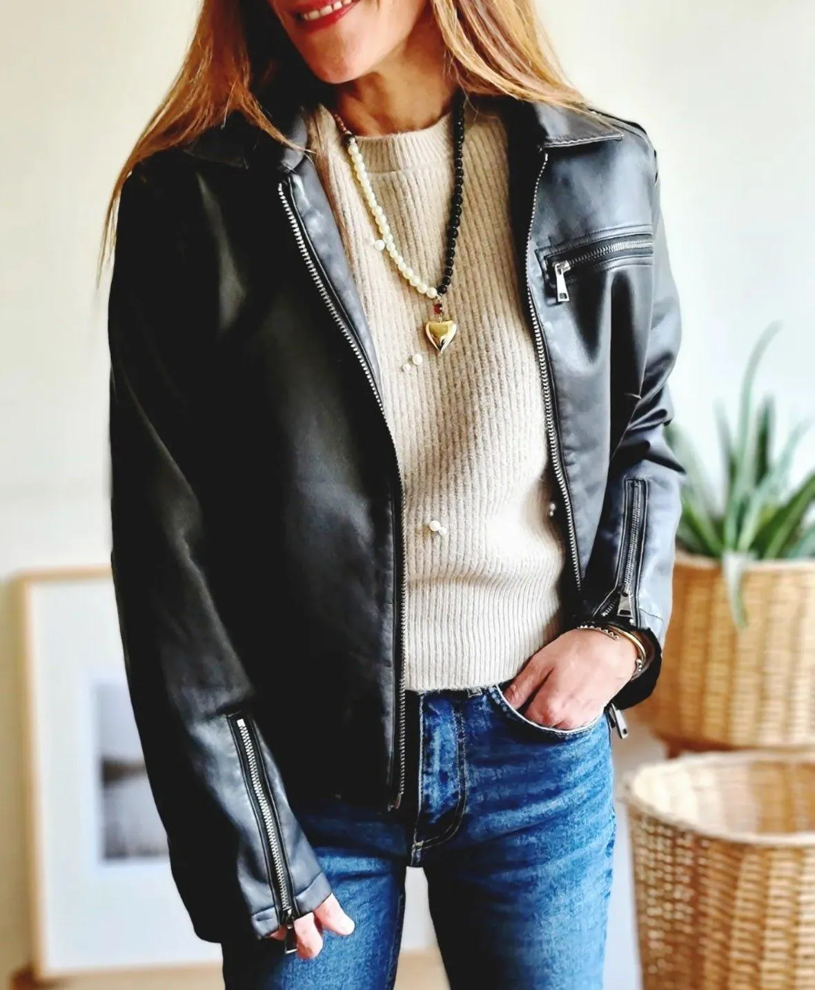 Chaqueta Eco Cuero Café Oscuro.