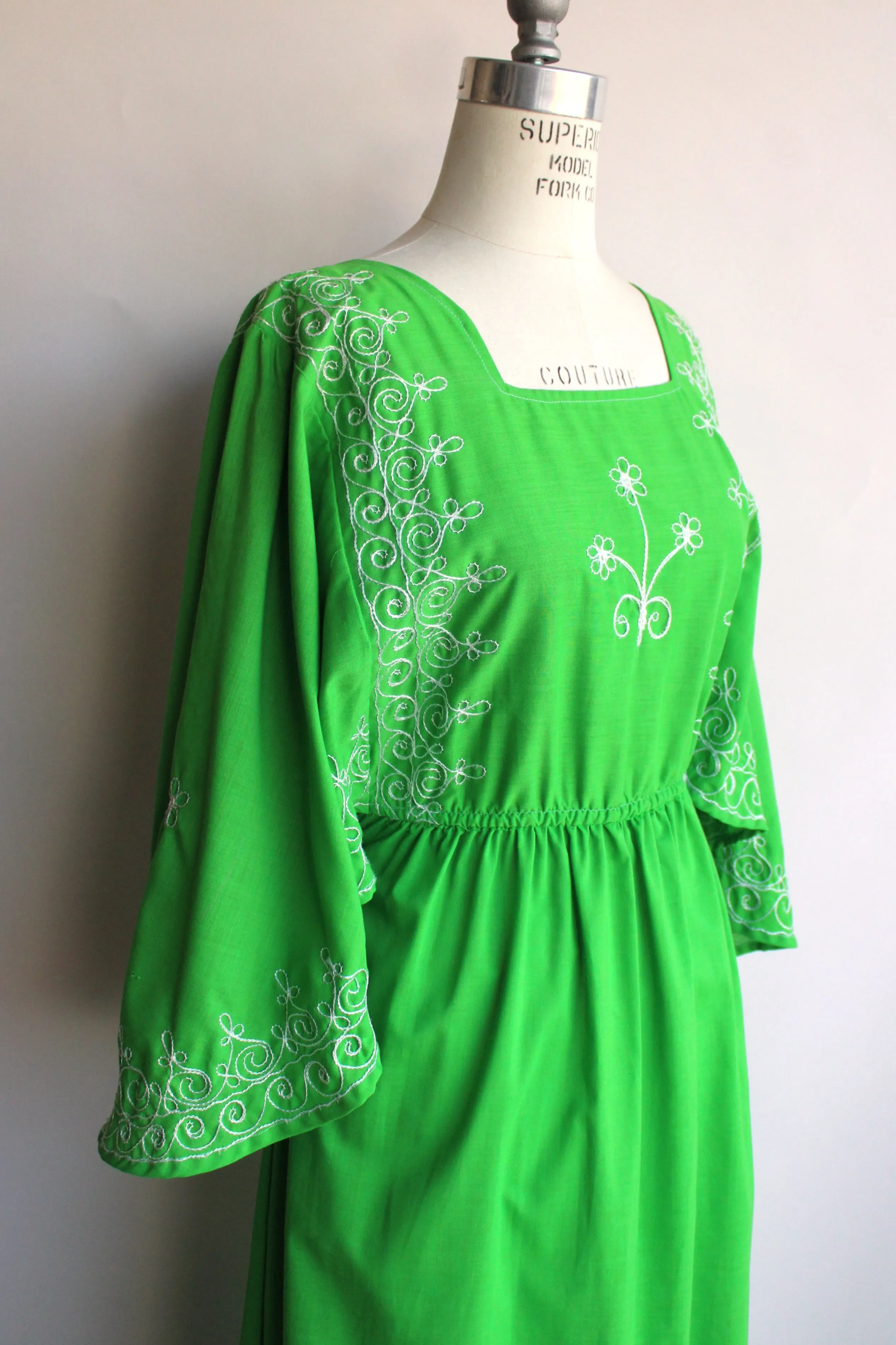 Vintage 1960s 1970s Green Maxi Dress